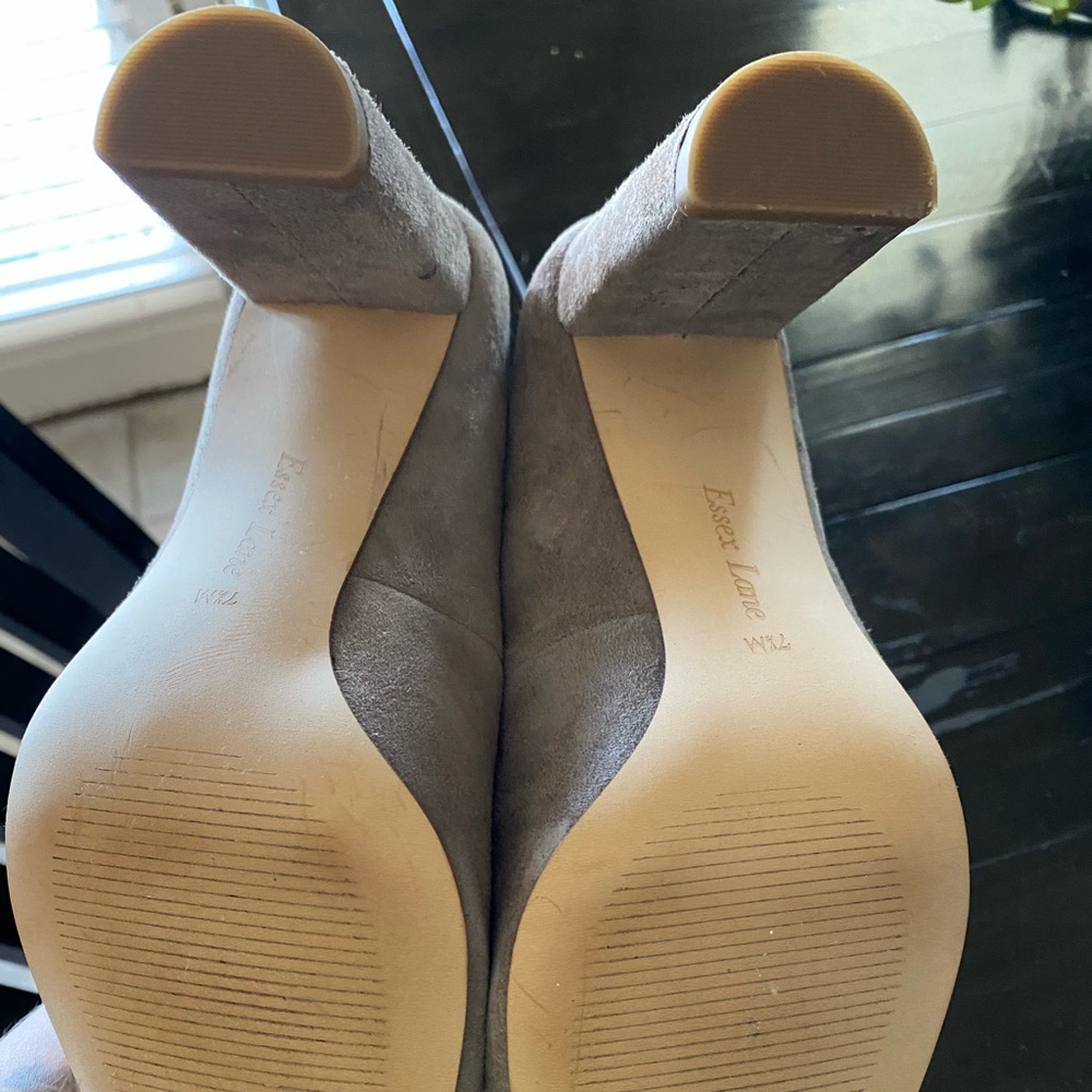 Essex Lane 7.5 W Block Heels